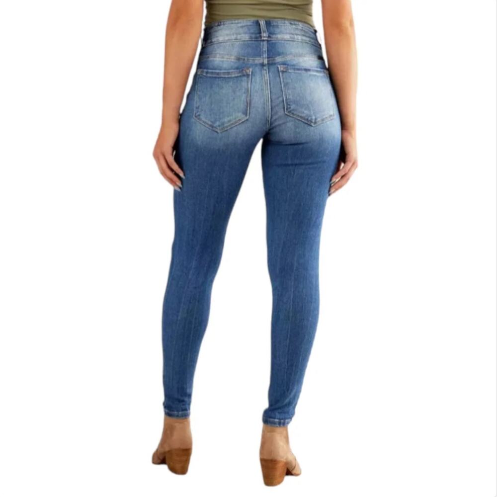 KanCan Signature | Distressed Kurvy Mid-Rise Skinny Jean - Picture 3 of 8